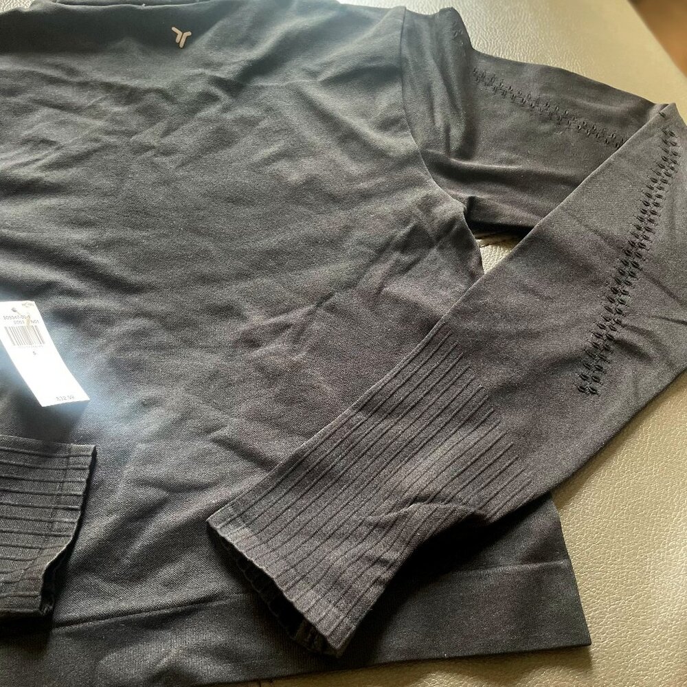 Crop Performance Top - NWT